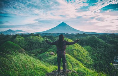 Solo Travel for Introverts: Quiet Trips, Big Growth