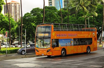 Cheapest way to get around Honolulu