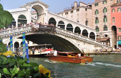 What’s the Best Way to Get Around Venice? 5 Ways to Travel