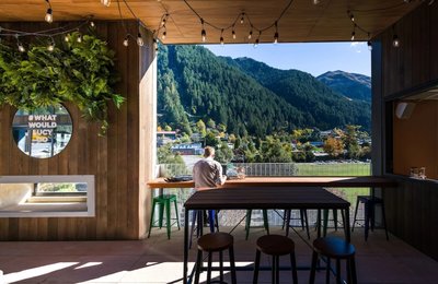 6 Best Queenstown Hostels: Find Your Perfect Match