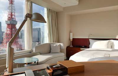 Airbnb vs Hotel in Tokyo: Which One Should You Book?