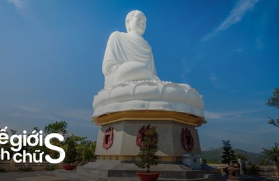 Một Ngày Khám Phá Phố Biển Nha Trang: Chùa Long Sơn & Tháp Bà