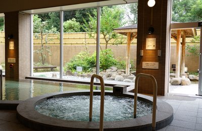 Best Resorts in Osaka: Luxury Hotels, Onsen Stays & Family Picks for 2026