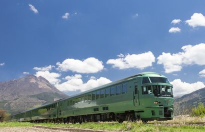 Yufuin no Mori: How to Book & Enjoy Kyushu’s Scenic Sightseeing Train