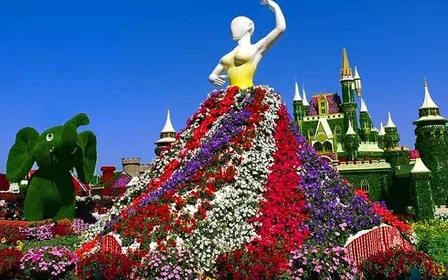 Iconic floral installations