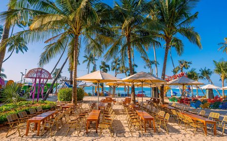 Experience the most breathtaking golden hour in Luna Beach