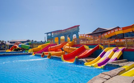 Tàu lượn nước siêu tốc dẫn đầu Châu Á