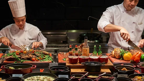 Grand Hyatt Erawan Bangkok Restaurant [Daily International Buffet Exclusive Offer]