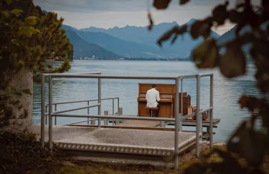 lake brienz crash landing on you swiss
