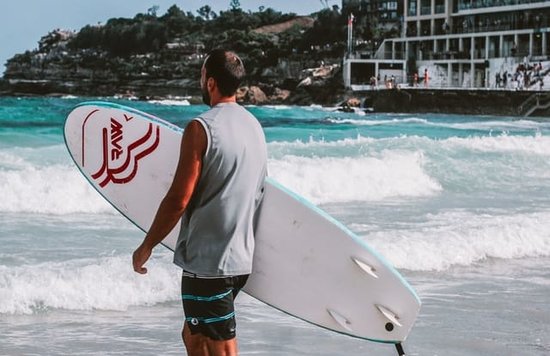 surfing surfer beach sydney australia