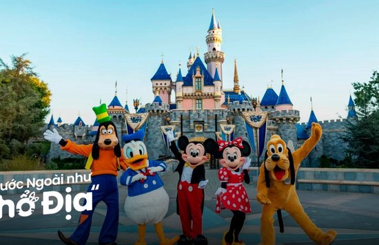 Disneyland-Resort-o-California