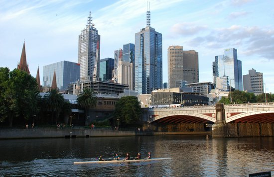 Rowing on the Yarra River in Melbourne | Photo Credit: Paul Macallan on Unsplash