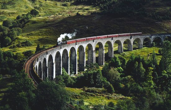 Glenfinnan Viaduct, Glenfinnan, United Kingdom | Photo Credit: Jack Anstey on Unsplash