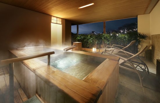Private open-air onsen bath at Gora Kadan luxury ryokan in Hakone