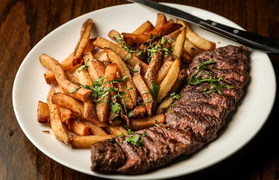Steak frites Bordeaux classic French dish at top Bordeaux restaurant | Photo from Tim Toomey on Usnplash