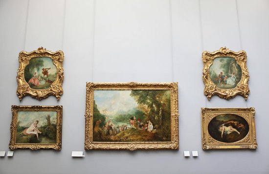 Baroque paintings in a Paris museum
