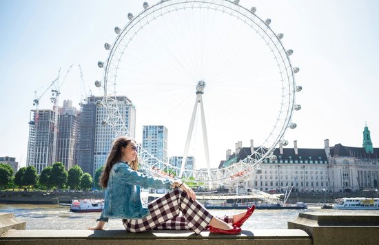 London Eye overlooking the River Thames and city skyline | Photo from Dilson Luz on Pexels
