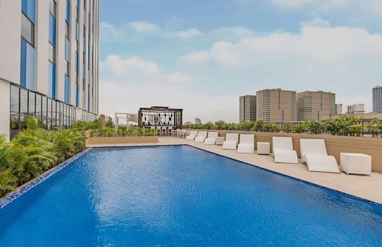 Park Inn By Radisson Philippines Swimming Pool