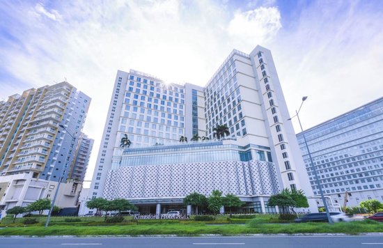 Where to Stay Near NAIA: Kingsford Hotel