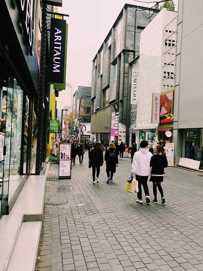 con phố shopping tại seoul