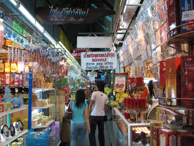 Everything You Need To Know About Shopping In Bangkok - Bounce