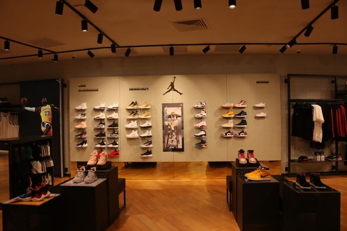 nike store in singapore airport
