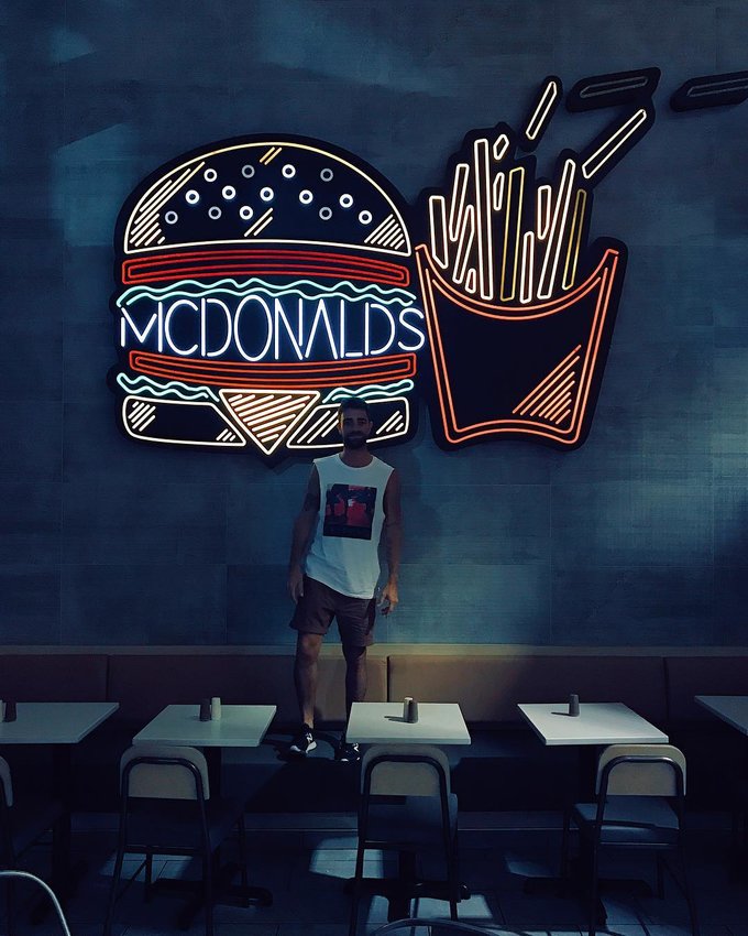 12 Of The Coolest, Most Unique McDonald's Stores Around The World ...