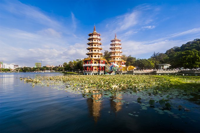 高雄景點 蓮池潭