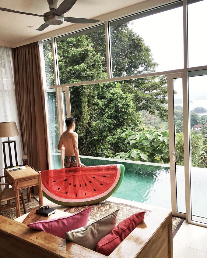 14 Hotels In Malaysia With Amazing Bathtubs For You To Soak Your