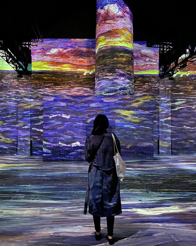 Emily In Paris Atelier Des Lumieres Emily In Paris: 12 Dreamy Filming Locations You Can Visit In Real Life