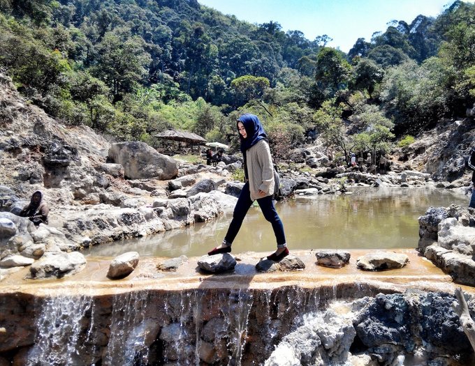 Kawah Rengganis Ciwidey Bandung 2