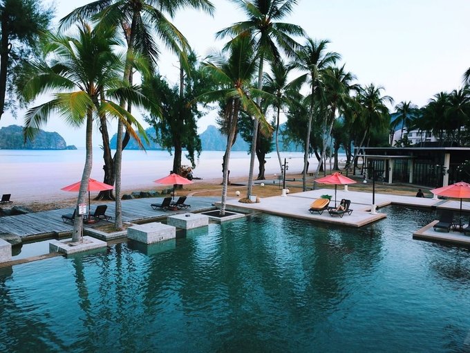 18 Romantic Hotels In Malaysia With The Best Pools Including Private