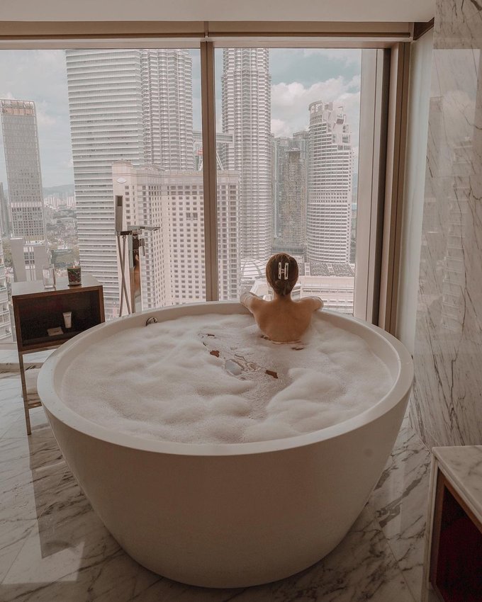 Malaysia With Amazing Bathtubs, Hotels With Big Bathtubs