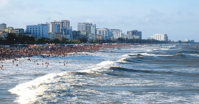 Đi Sầm Sơn Nên Tắm Bãi Nào