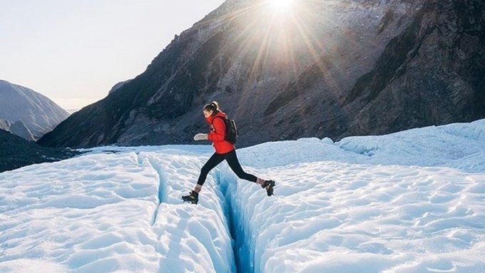Don’t miss out on this chance to visit the almost inaccessible glacier! Image credits: @franzjosefglaciernz
