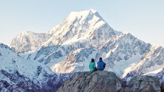 Take on the challenge and try to reach Mount Cook’s summit! Image credits: @kooleahnoel