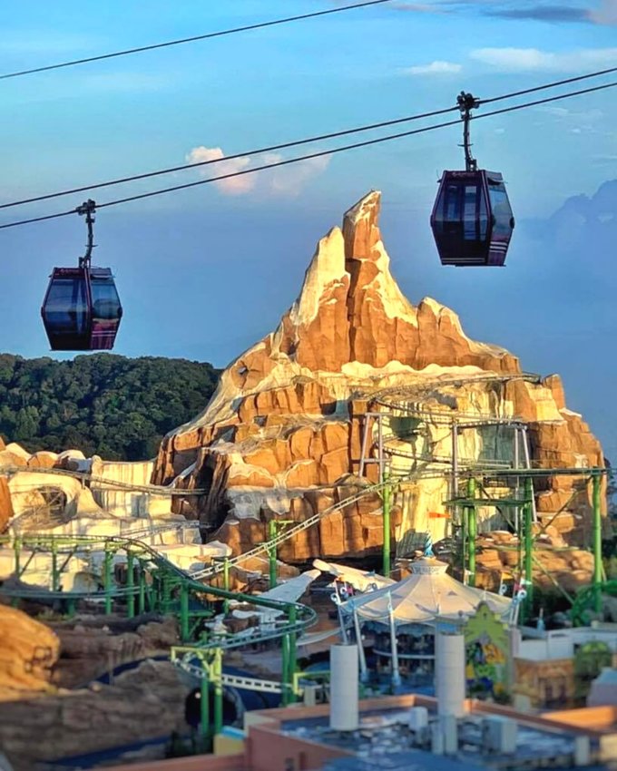 Genting outdoor theme park opening date