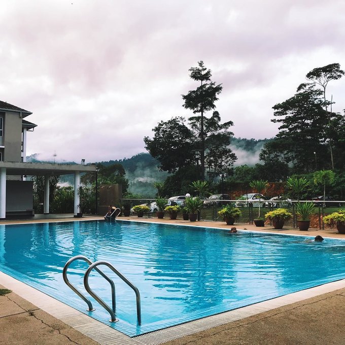 Pool janda private baik resort Sugeh Hill