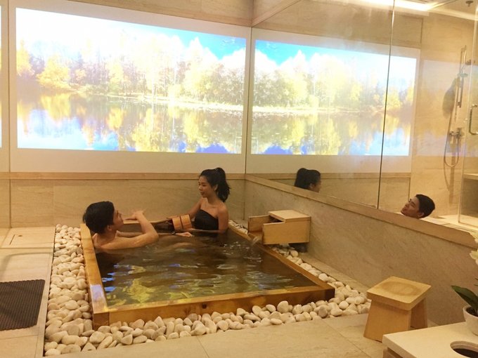 Hidden Japanese Couple Spa Retreat 1