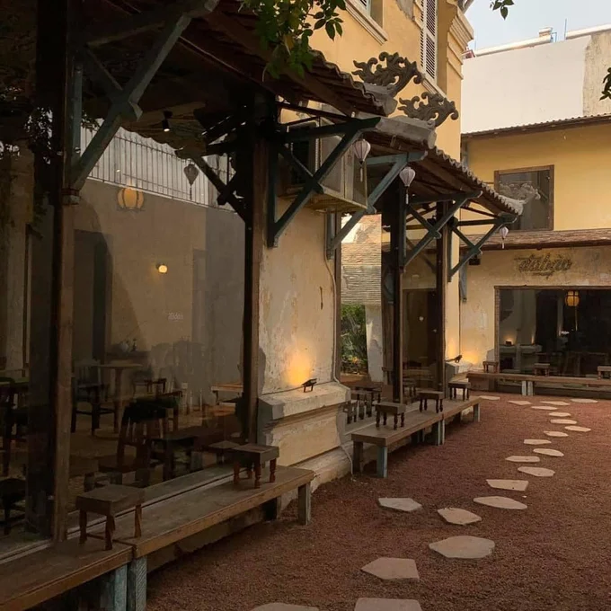 14 Quán Café Đẹp Ở Sài Gòn Để Đọc Sách & Làm Việc - Klook Blog