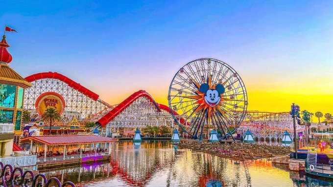 販売販促Disney ディズニー カリフォルニア ワークショップ ジグソーパズル 2000ピース 新品 未開封 テンヨー ミッキー ミニー ジグソーパズル