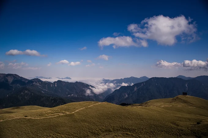 為什麼爬山 自然景色