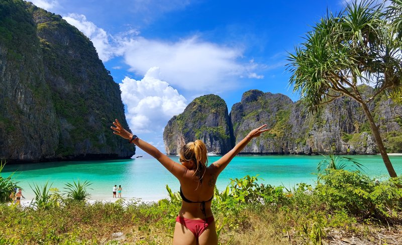From Krabi Day Trip to Phi Phi with Transfer and Private Longtail Tour