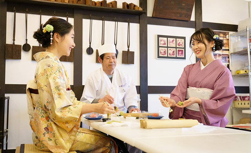 Japanese sweets making experience class (Kyoto) (provided by Kanshundo)