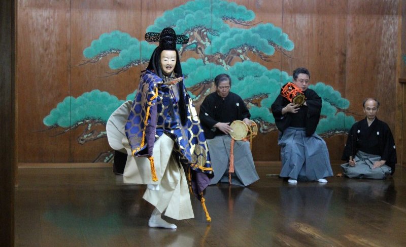 Traditional Noh Theatre experience in Fukuoka