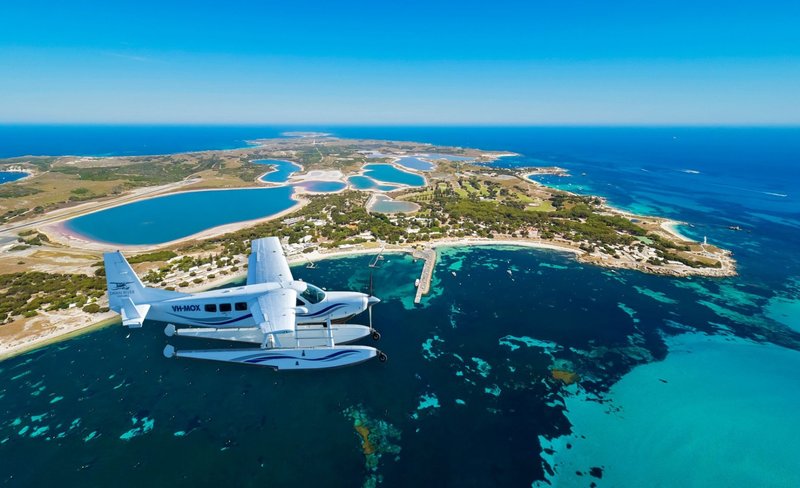 Rottnest Island Seaplane and Seafood Lunch Tour from Perth