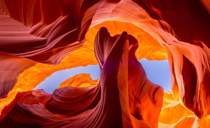 Lower Antelope Canyon, Horseshoe Bend, & Lake Powell with Lunch Day Tour