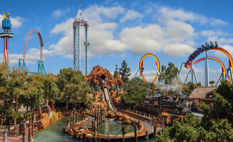Knott’s Berry Farm® Admission in Los Angeles