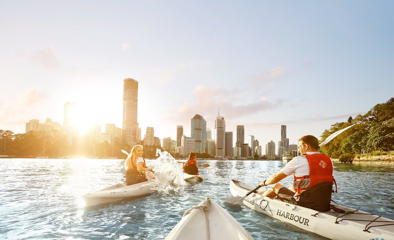Twilight Kayak Adventure Experience in Brisbane