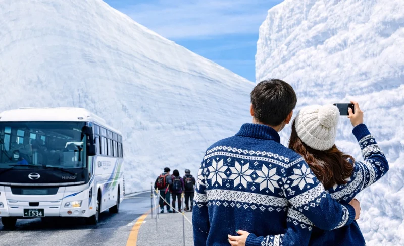 Tateyama Kurobe Alpine Route Day Tour from Nagano
